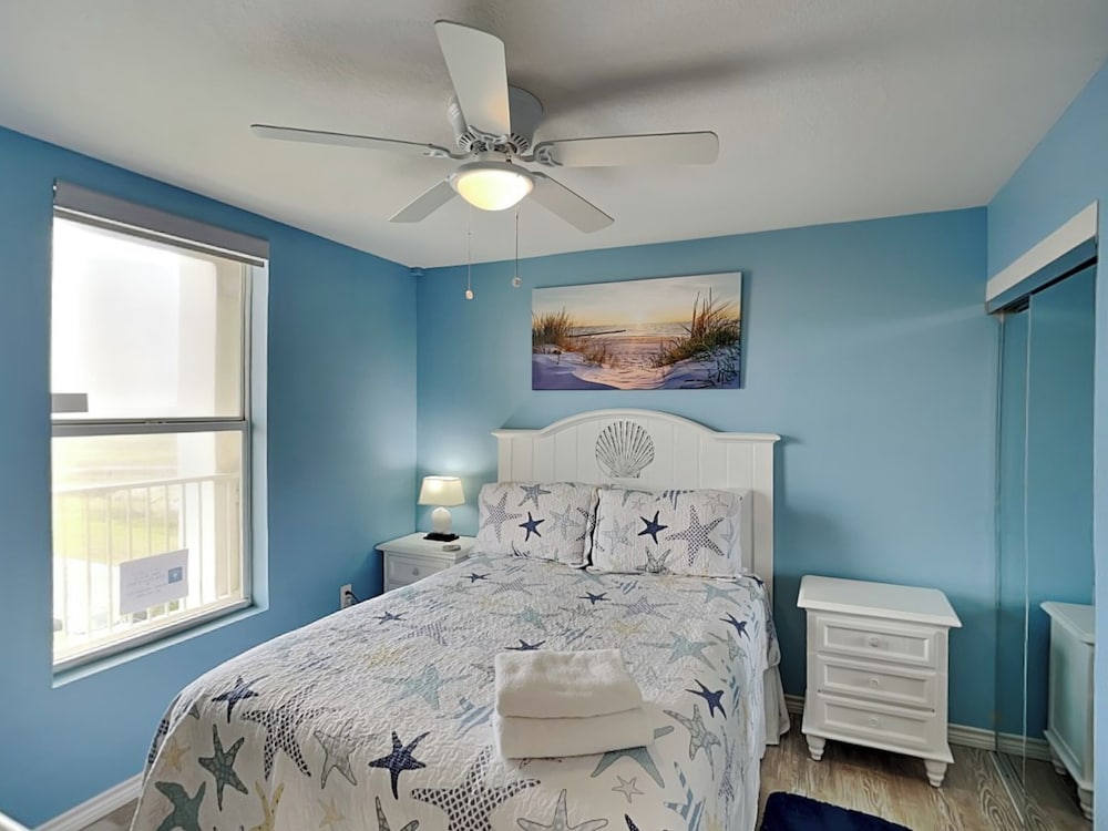 Condo, Multiple Beds, Balcony, Beach View (Gulf'N My Life Away - No Pets Allowed) photo 2