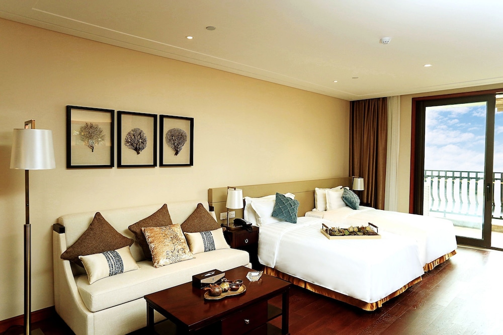 Superior Twin Room, Garden View photo 3