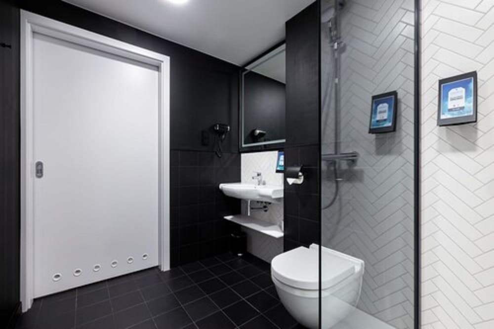 Executive Room, 2 Twin Beds - Photo 6