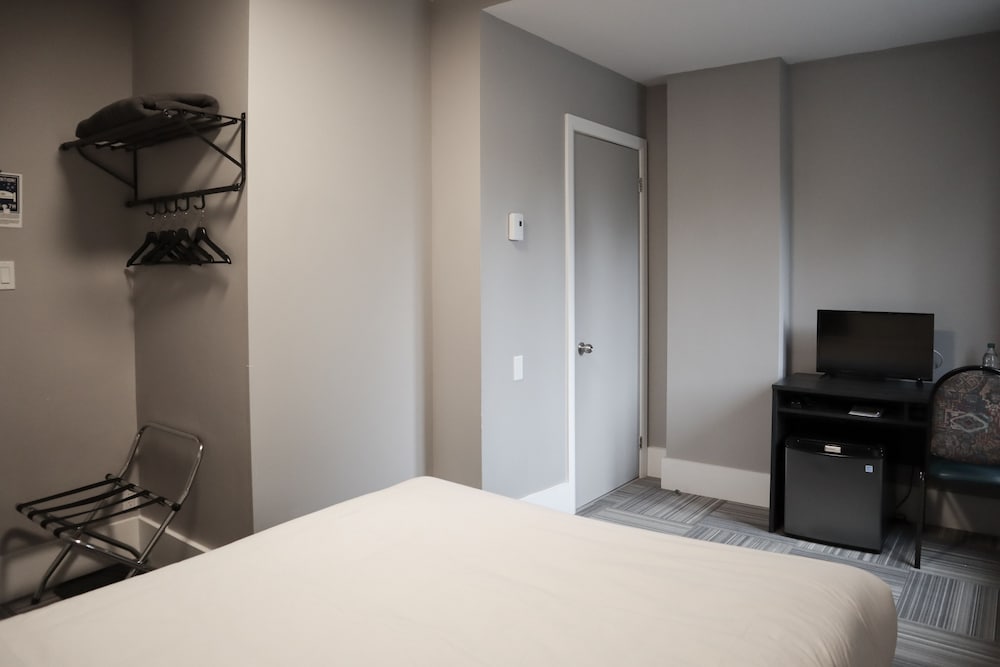 Standard Room, 2 Bedrooms, Connecting Rooms photo 3