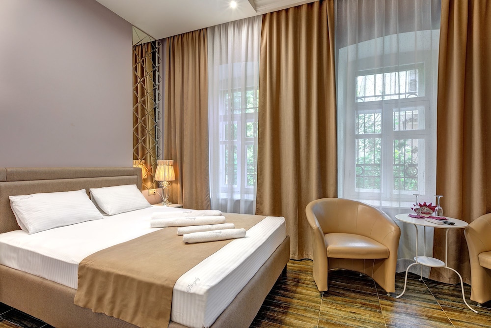 Premium Room, Jetted Tub