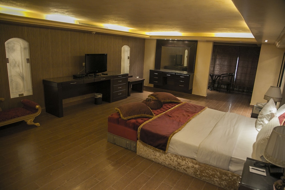 Luxury Duplex photo 3