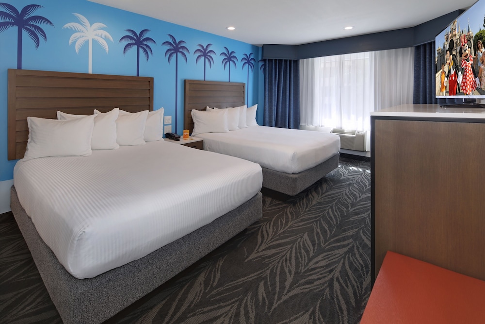 Standard Room, 2 Queen Beds - Photo 6