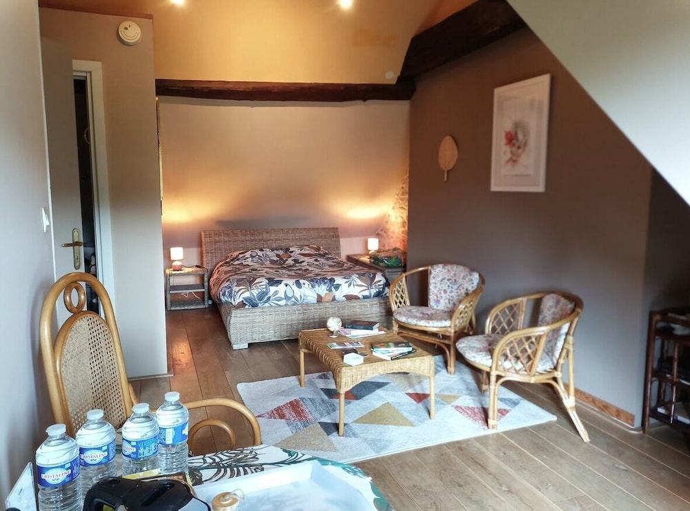 Family Room, Garden View