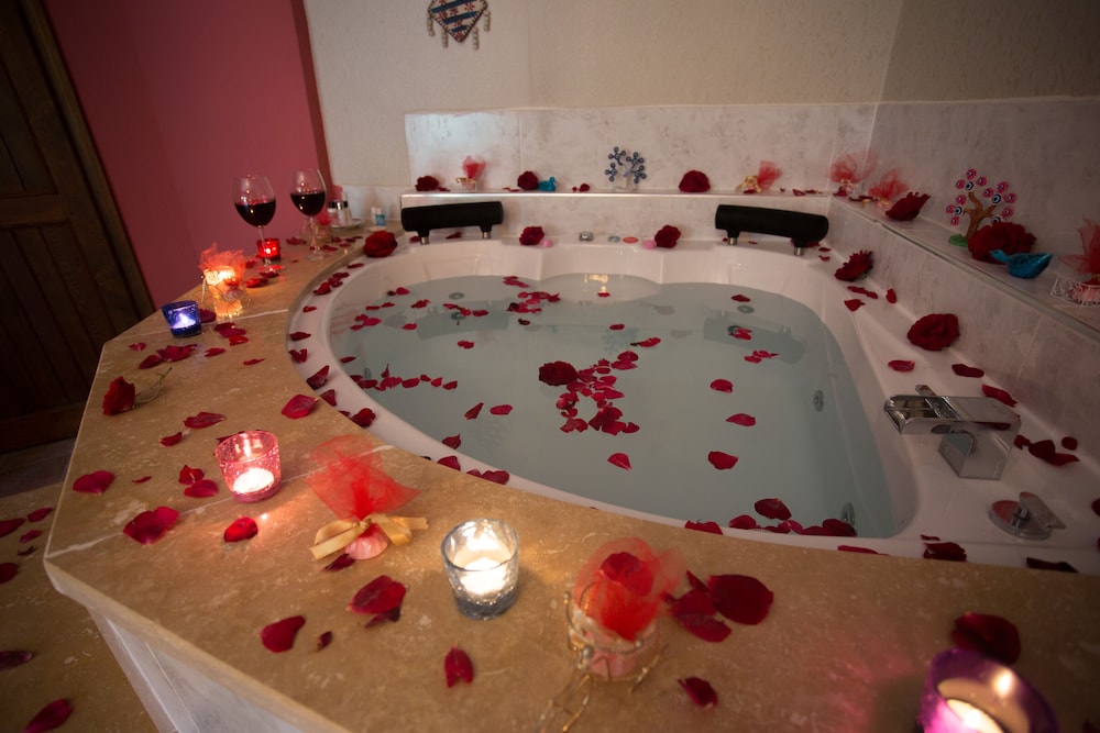 Honeymoon Double Room photo 2