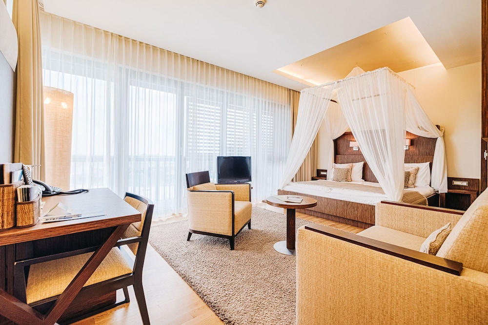 Junior Suite, Lake View photo 3