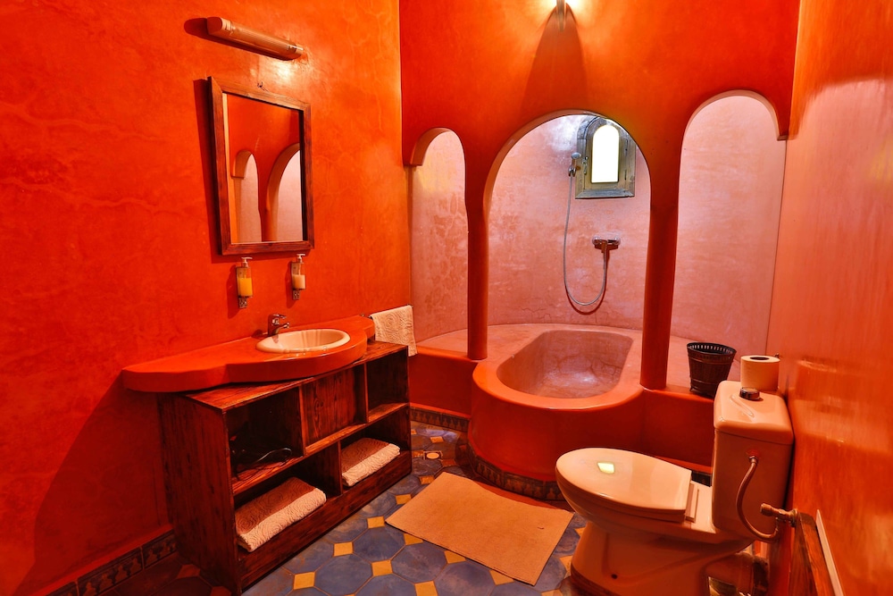 Deluxe Double Room, 1 Bedroom, Garden View photo 3