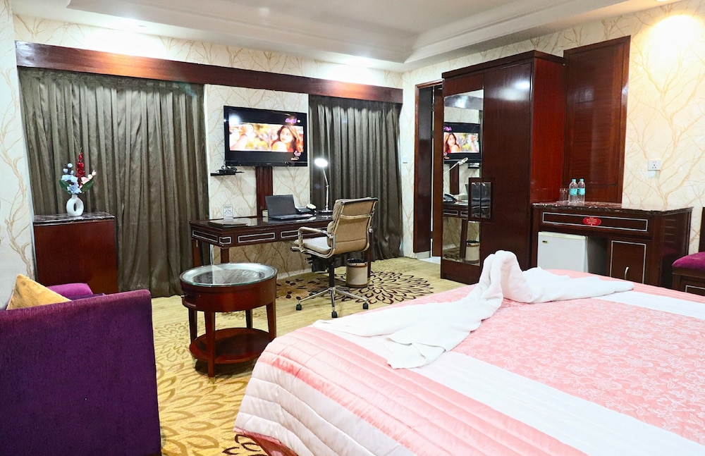 Premium Suite Room - Photo 4