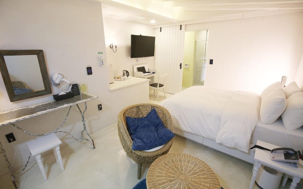 Room (VIP) - Photo 11