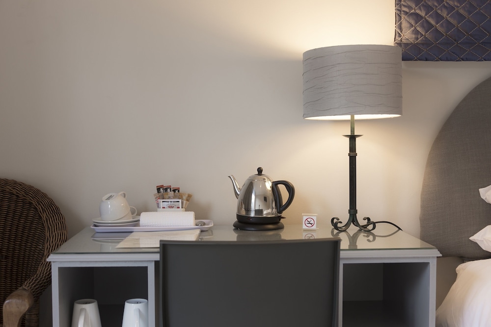 Superior Courtyard Suite 5 photo 3