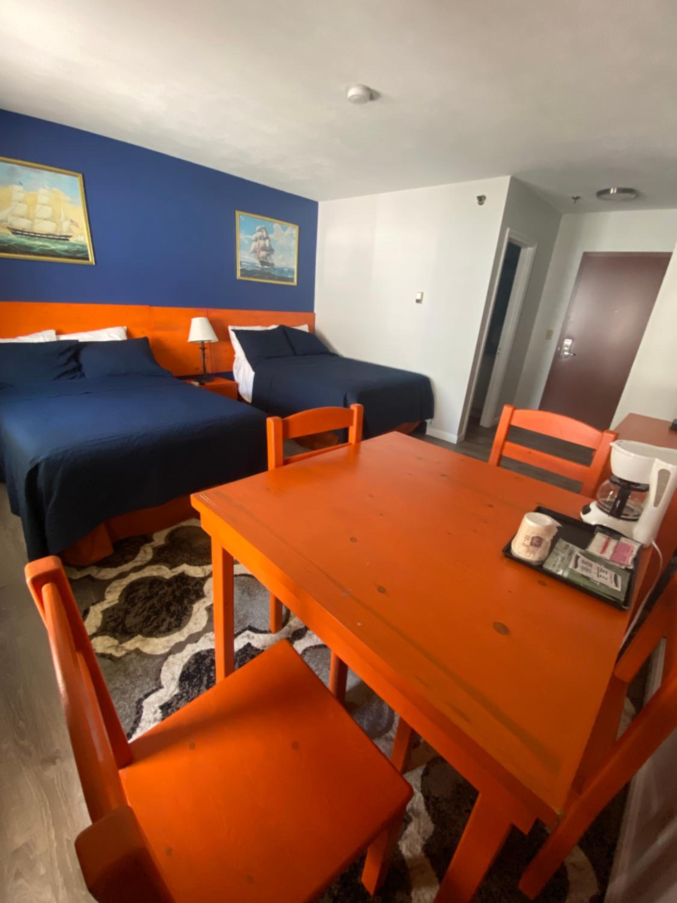 Double Room with Balcony - Photo 1