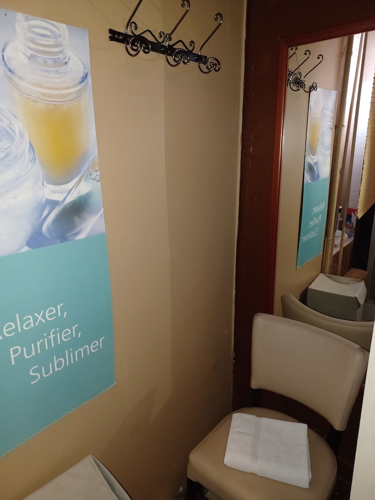 Economy Double Room (salle de bain hors chambre) photo 2