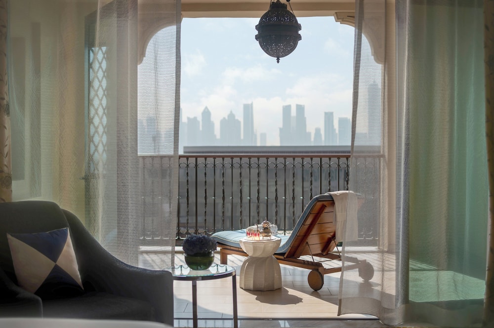 Suite, 1 King Bed (Jumeirah Skyline) - Photo 7