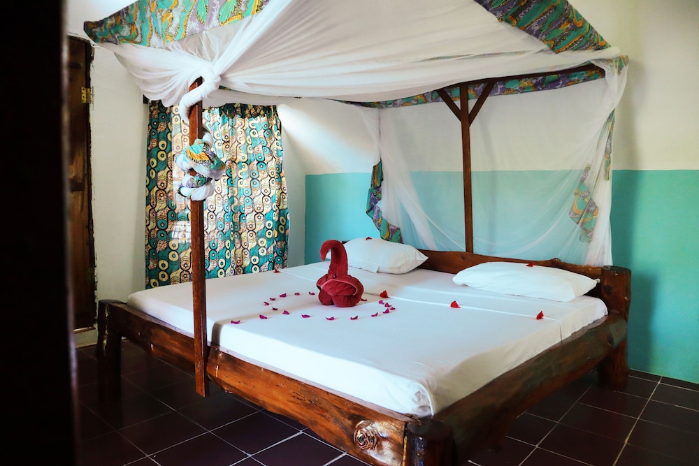 Superior Double Room, 1 King Bed, Non Smoking, Garden View