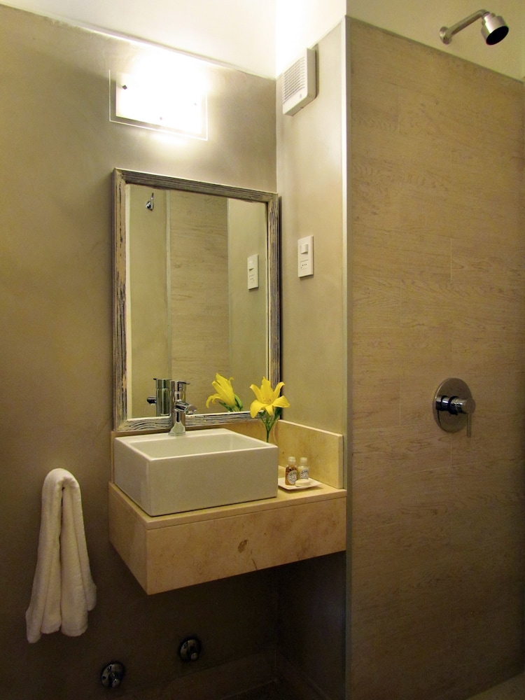 Standard Room, 2 Twin Beds photo 3