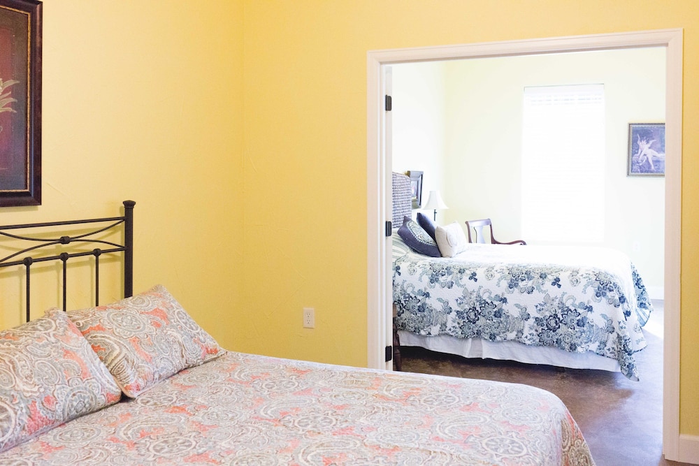 Comfort Quadruple Room, 2 Queen Beds, Non Smoking