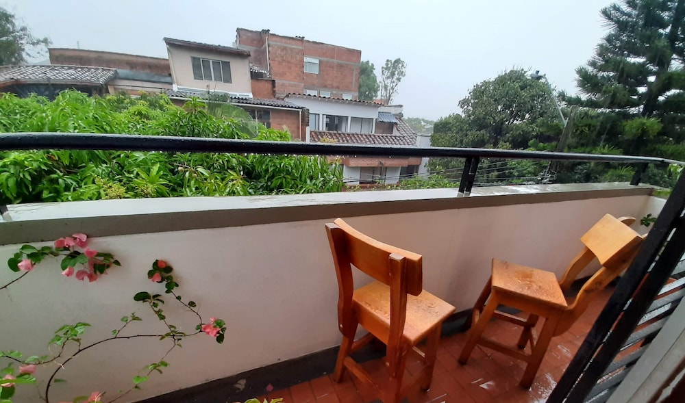 Comfort Room, 1 Double Bed, Balcony, City View photo 3