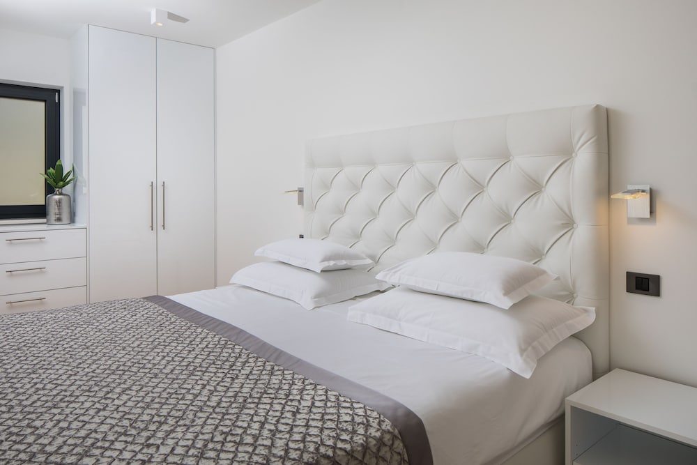Luxury Apartment Nautica with Pool I photo 3