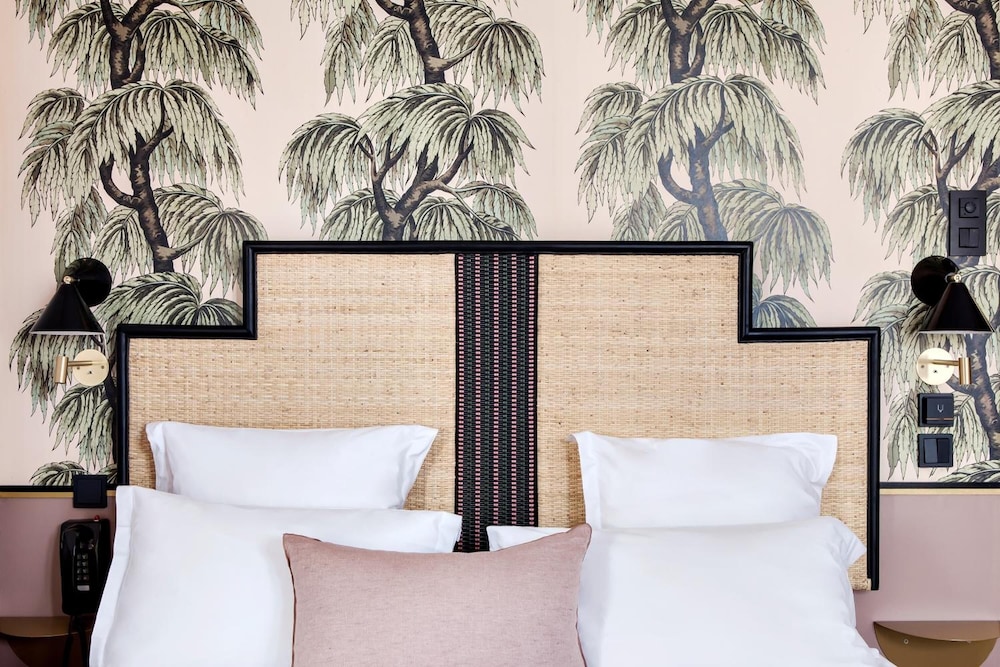 Superior Double or Twin Room, City View (Mango) photo 3