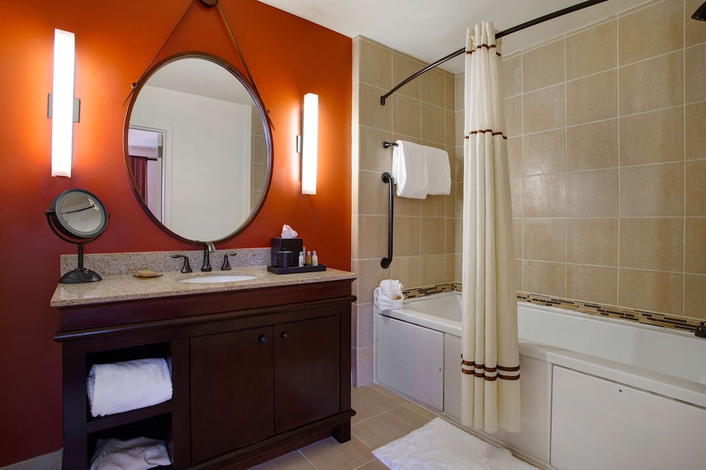 Room, 1 King Bed (Garden Tub, Alamo View) - Photo 14