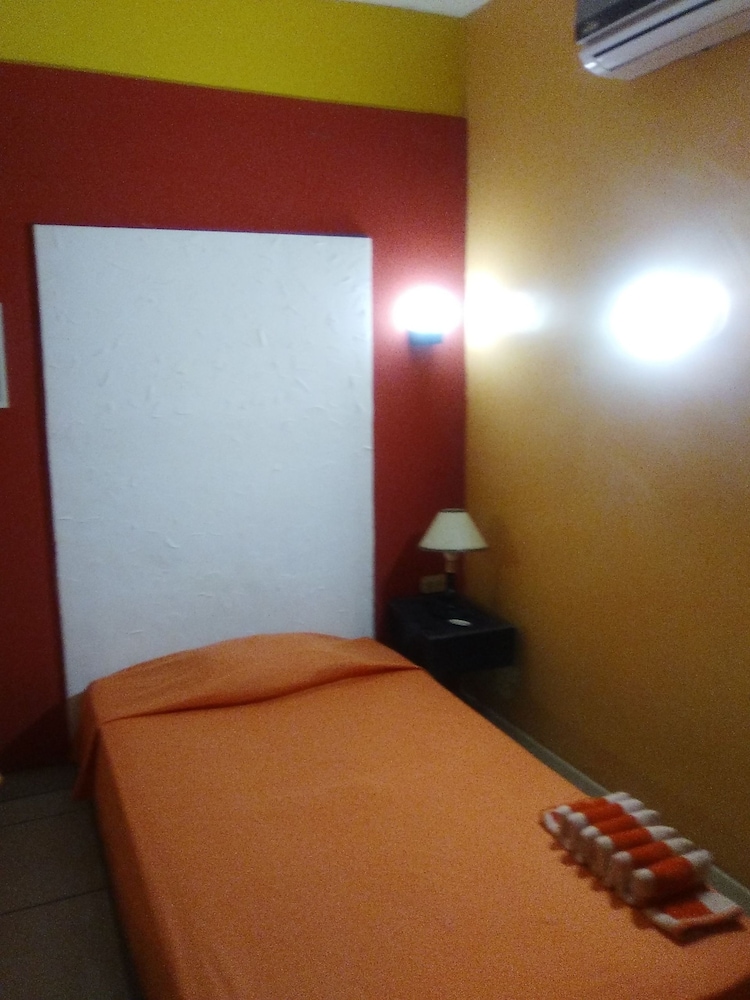 Twin Room (With Fun) photo 3