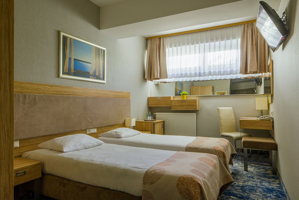 Basic Single Room (level - 1)