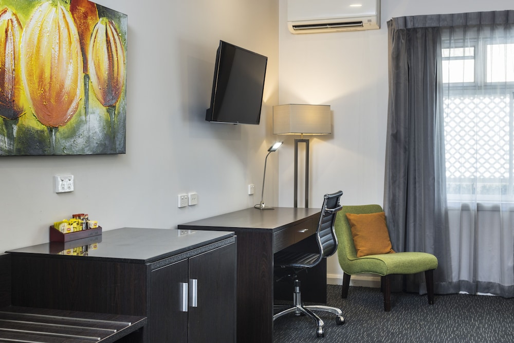 Superior Double Room thumbnail 5