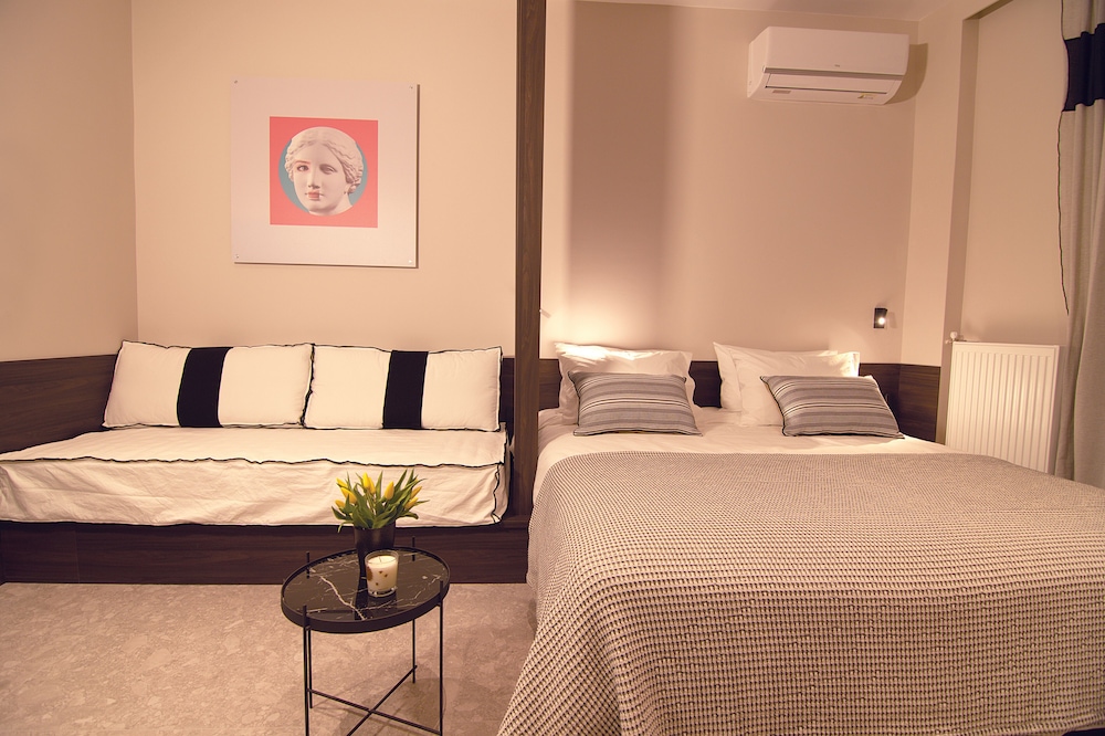 Superior Studio Suite (Hera) photo 2