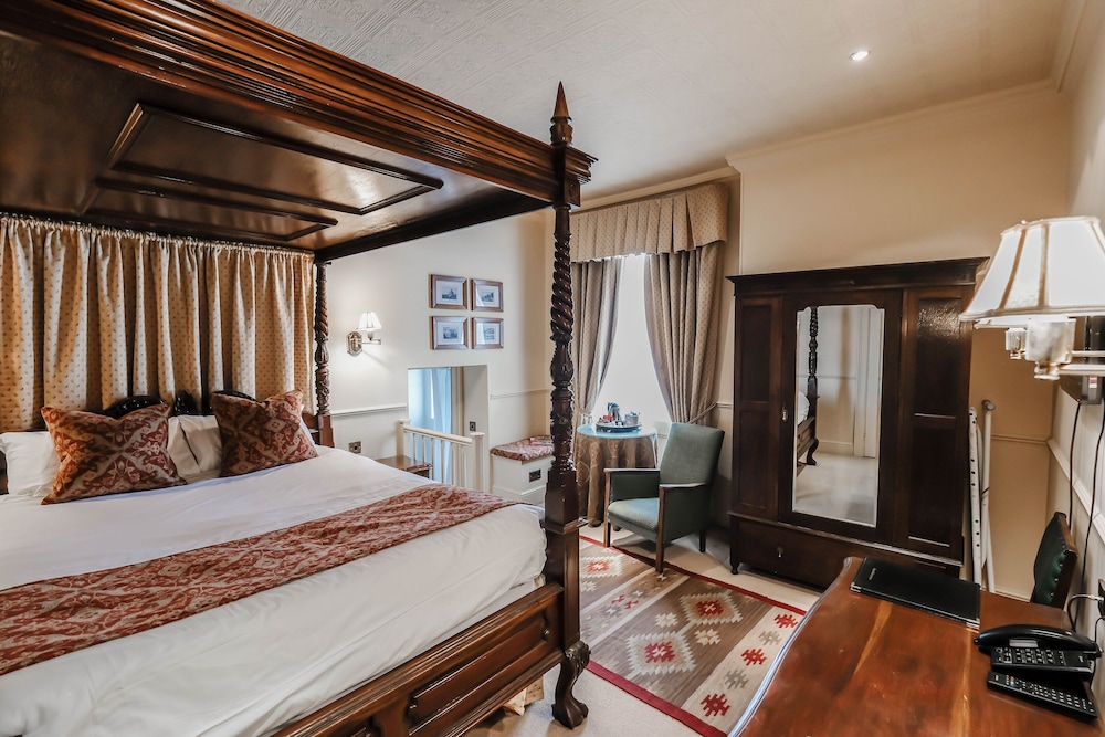 Standard Room, 1 Queen Bed, Non Smoking (Canopy Bed) - Photo 7