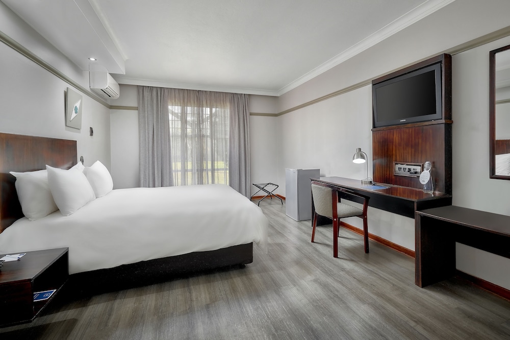 Room, 1 Double Bed - Photo 2