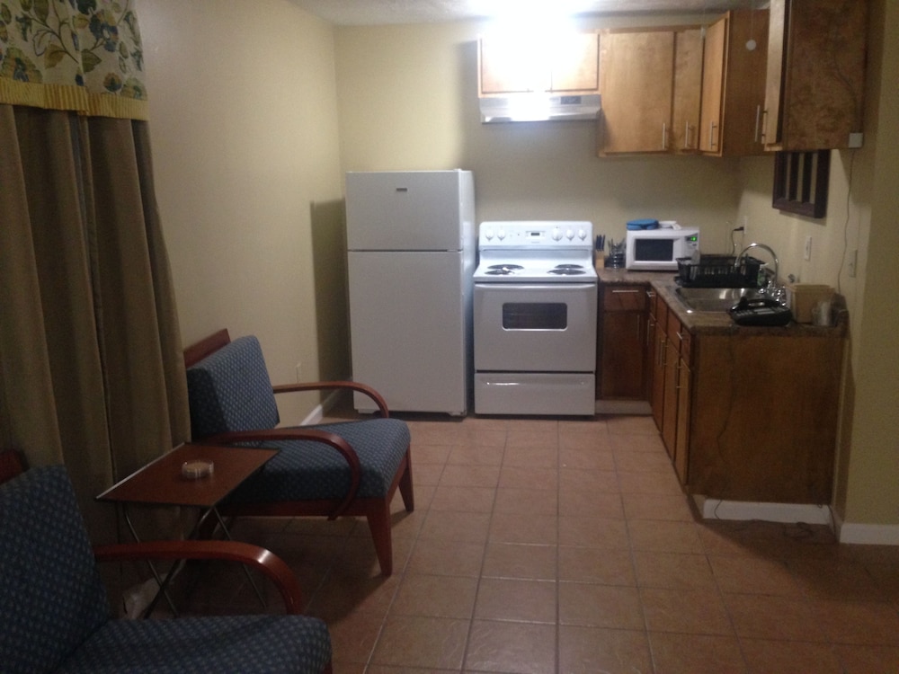 Studio Suite, 1 Bedroom photo 2