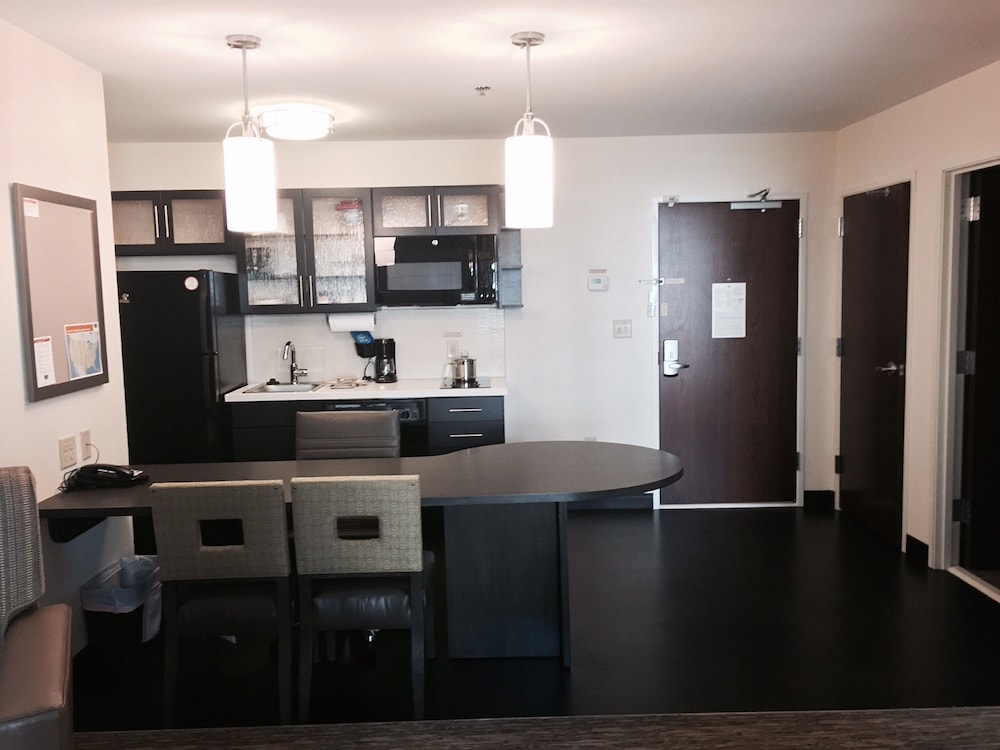 Suite, 1 Bedroom, Accessible (Mobil Access Tub) photo 2