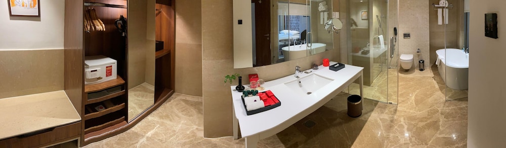 Deluxe Suite - Photo 4
