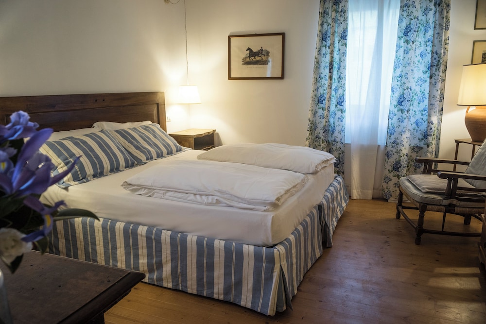 Standard Double or Twin Room, Vineyard View