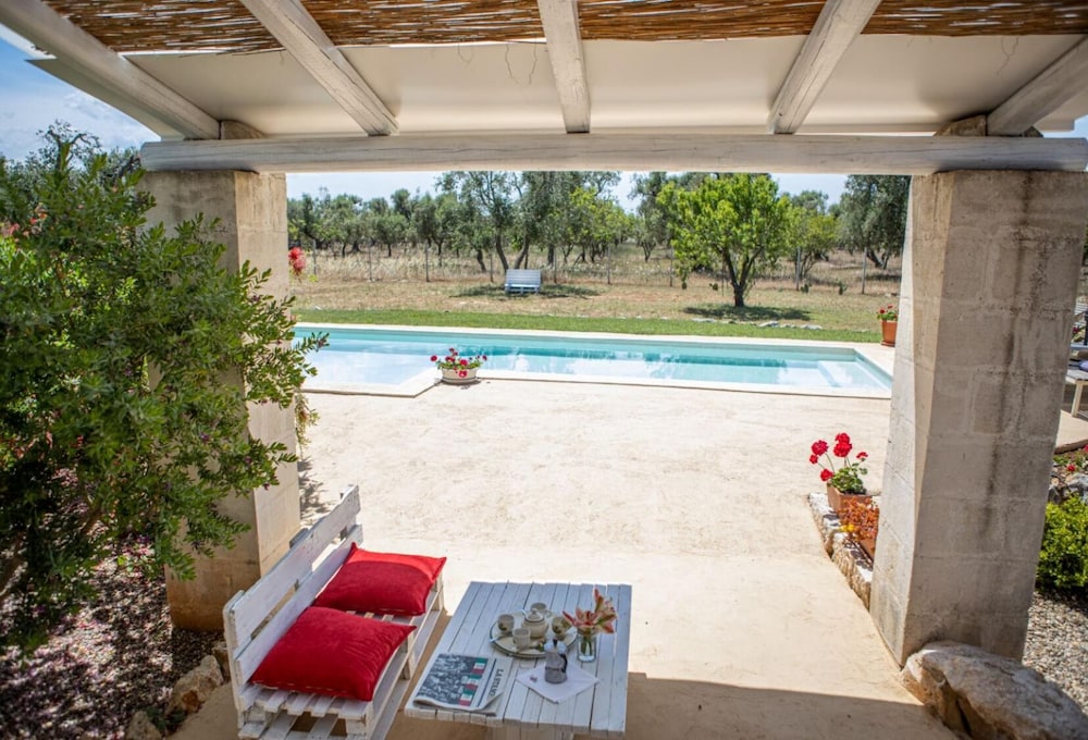 Villa photo 3