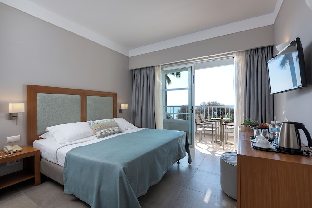 Executive Suite Sea View | Resort Area