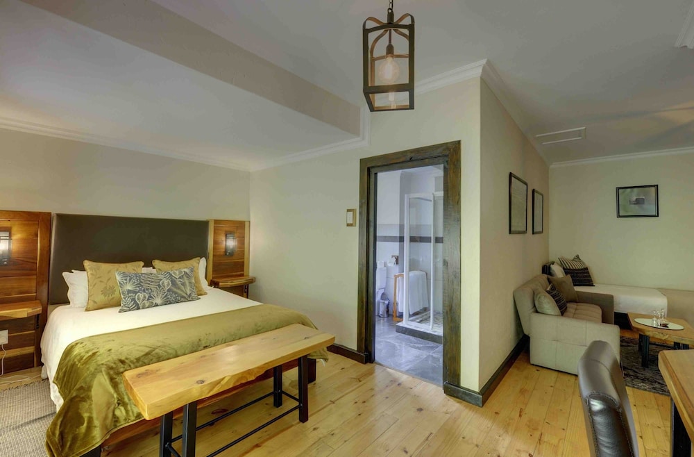 Family Triple Room, Mountainside photo 3