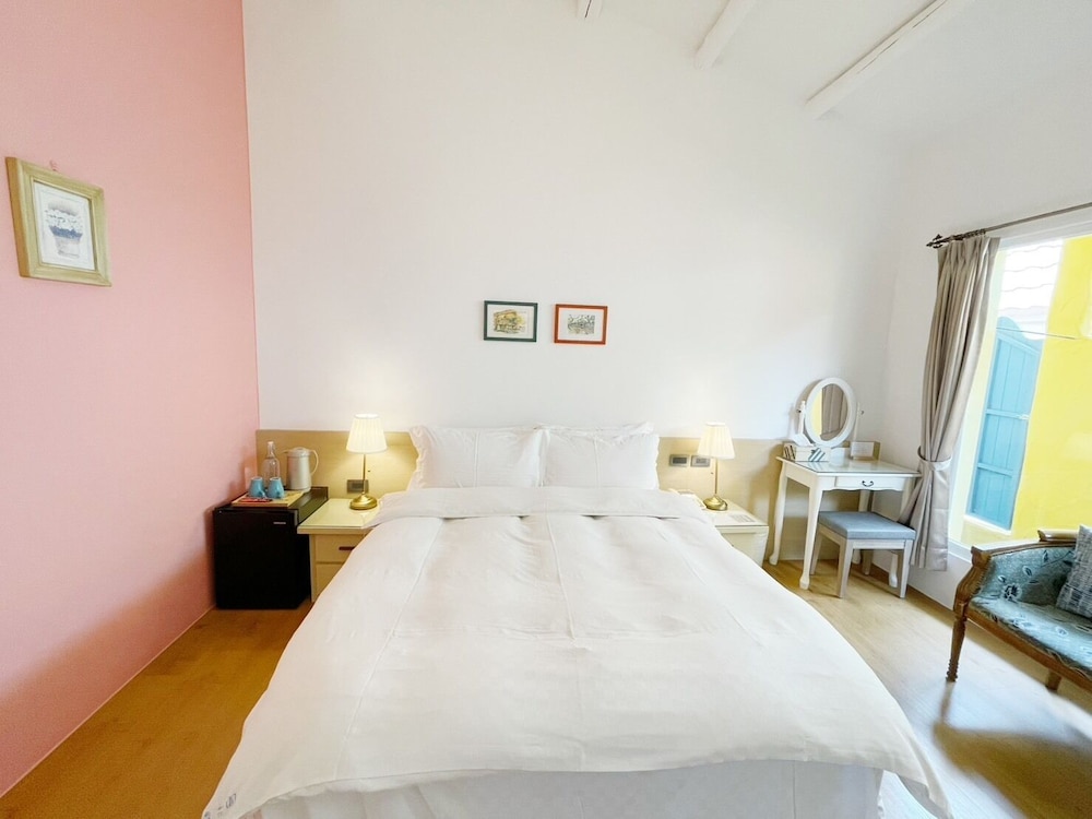 Basic Double Room, 1 Double Bed photo 3