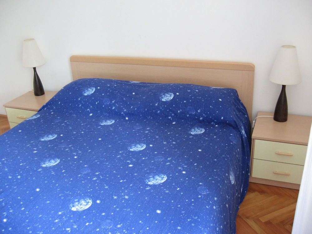 Apartment (2 Bedrooms)