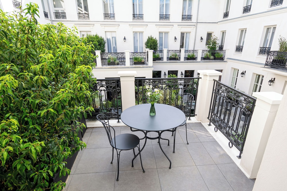 Classic Room, Terrace - Photo 1