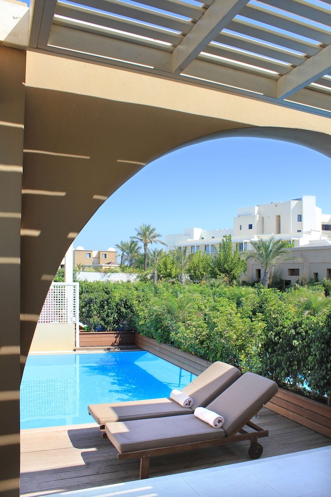 Grand Suite, Private Pool thumbnail 6