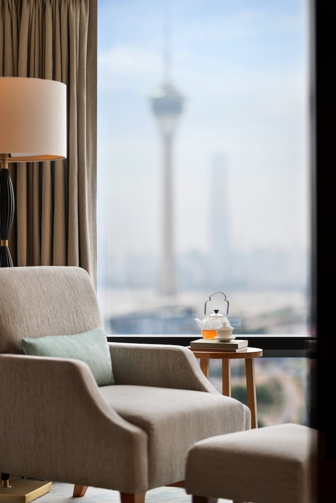 Panoramic Suite, 1 King Bed (Tower) - Photo 3