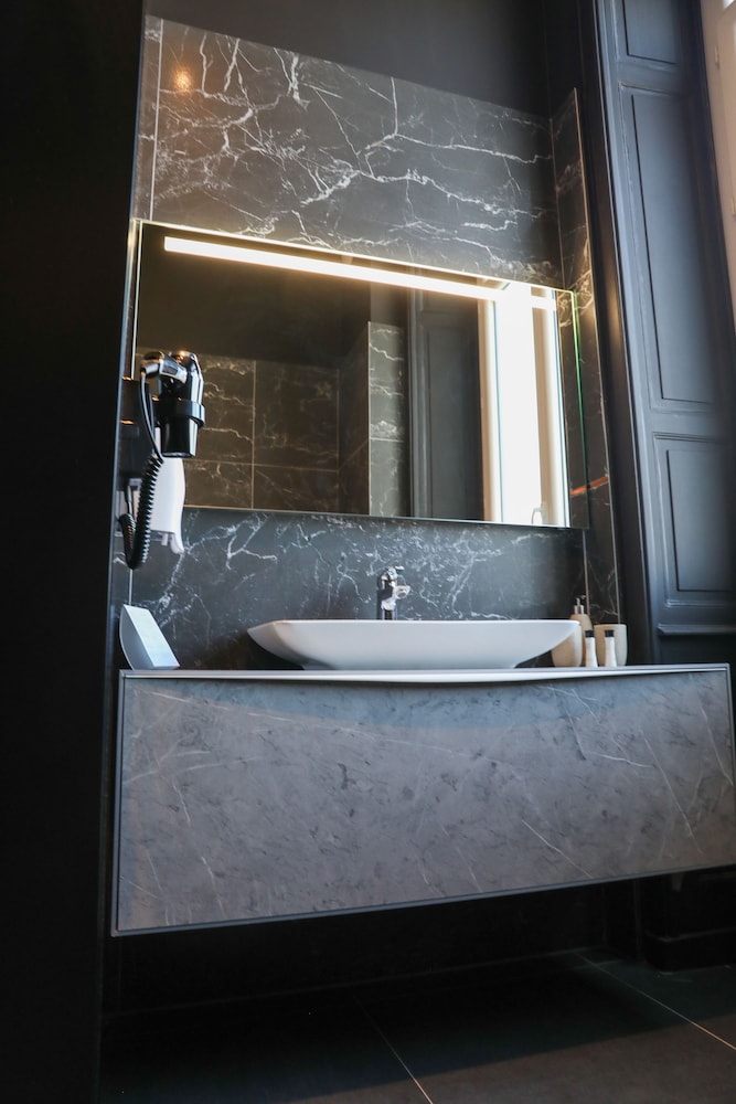Standard Suite photo 2