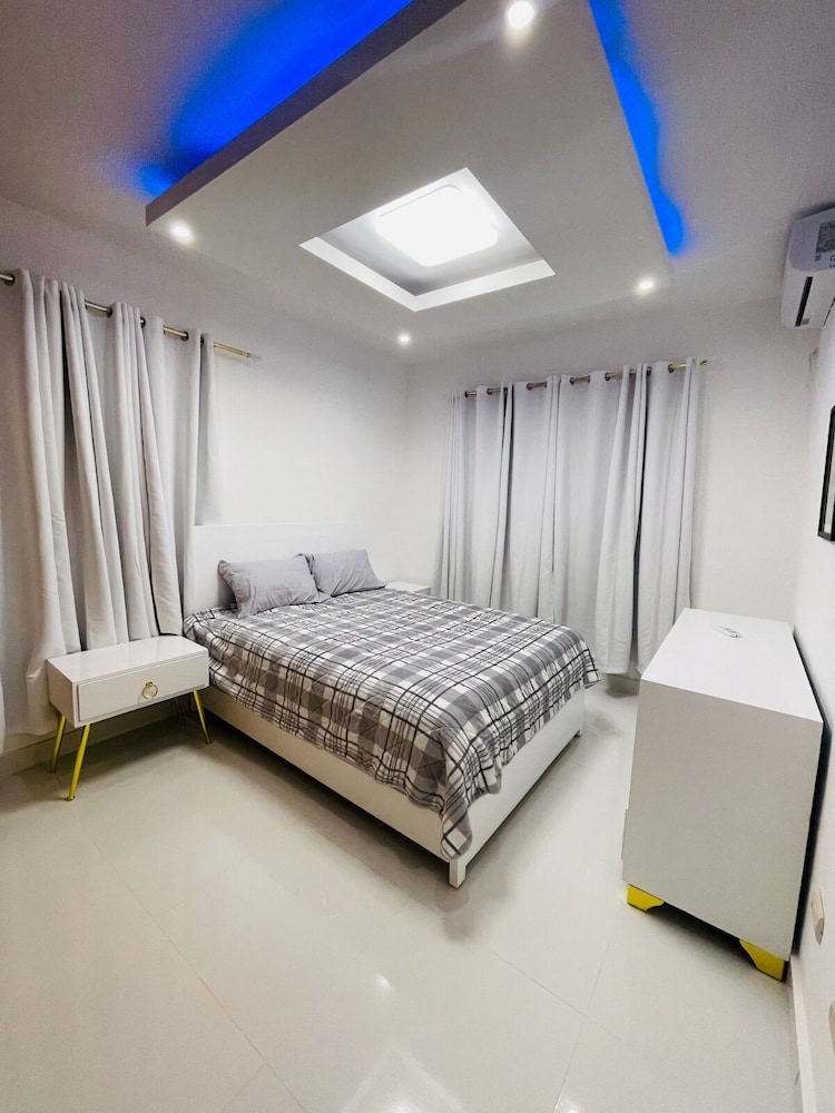 Deluxe Condo photo 1