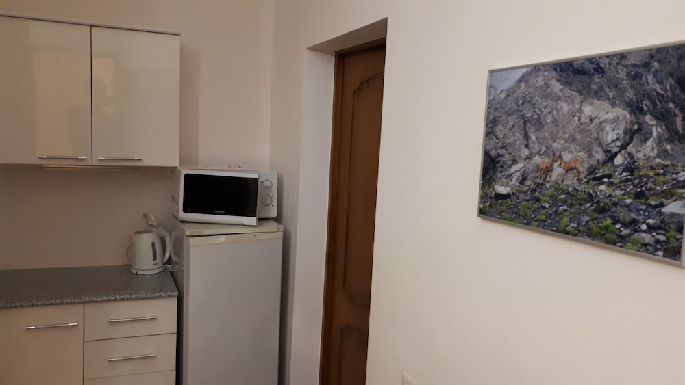 Family Suite, Kitchenette, Hill View photo 3
