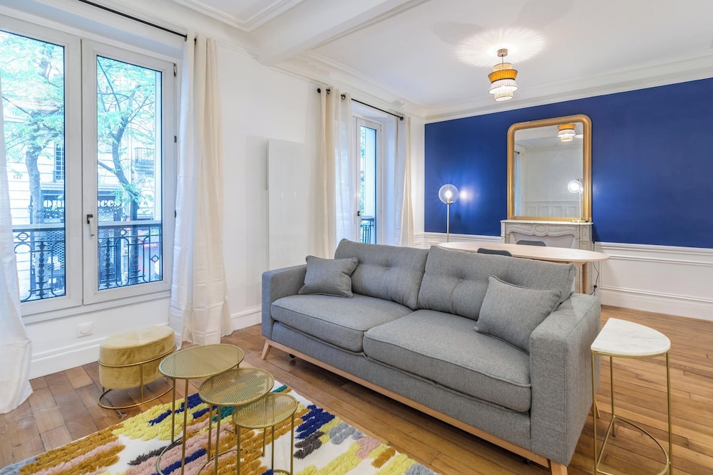 Apartment photo 1