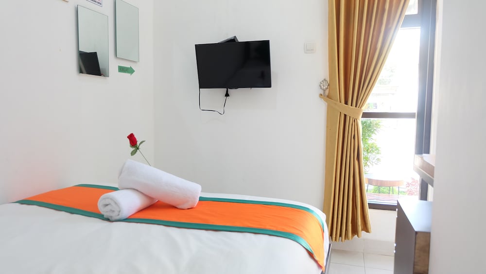 Standard Double Room - Photo 10