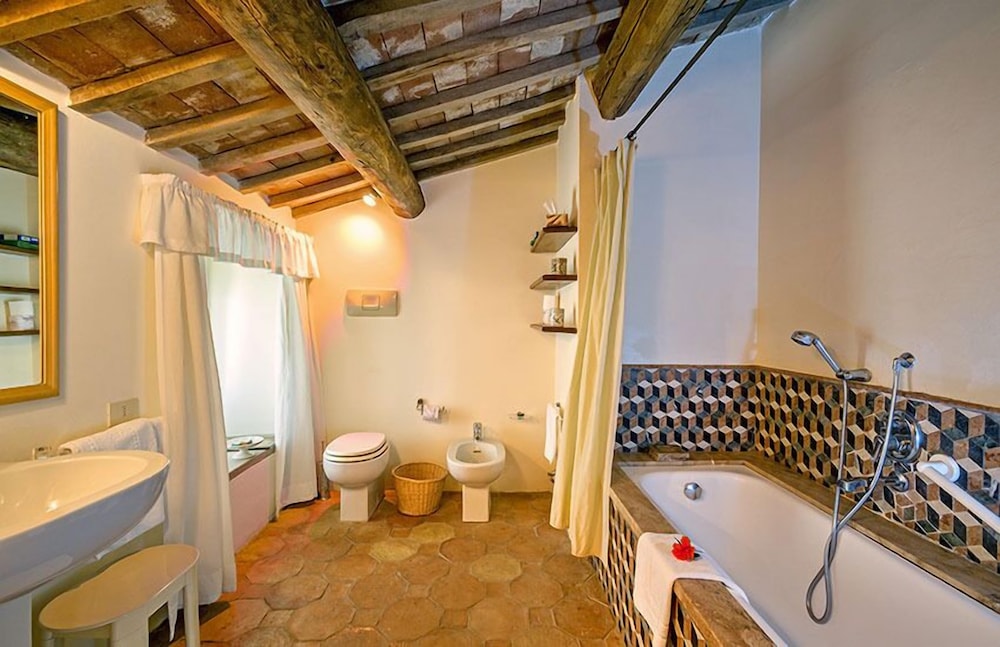 Cottage, 2 Bedrooms photo 2