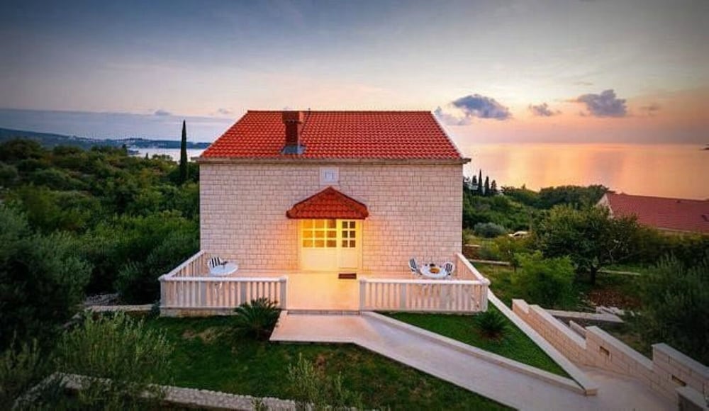 Apartment (Villa Bouganvillea - Sea View & Garde) photo 2
