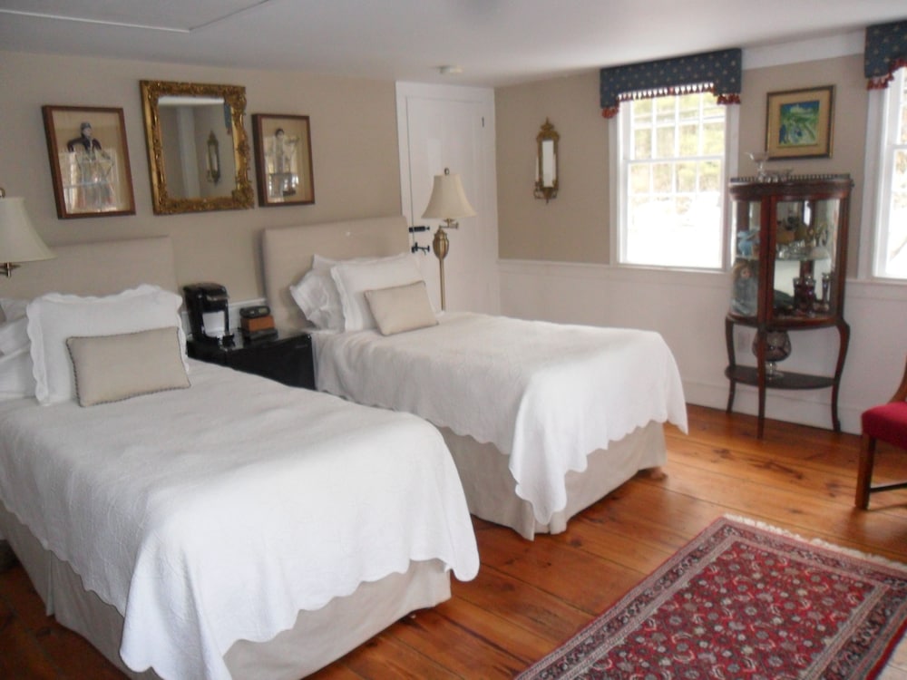 Standard Room, 1 Bedroom, Non Smoking (The Twin Room) photo 1